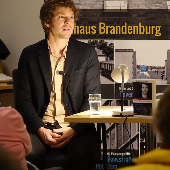 Steffen Schroeder zu Gast in der Reihe »Im Gespräch über den Strafvollzug gestern und heute« (Foto: GBadH) Steffen Schroeder zu Gast in der Reihe »Im Gespräch über den Strafvollzug gestern und heute« (Foto: GBadH)